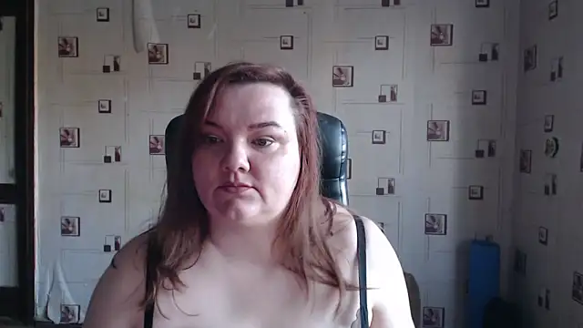 Snapshot of TasyaBigTTs chatting on April 2026 03:31:02 PM TasyaBigTTs online show from April 2026 03:31:02 PM