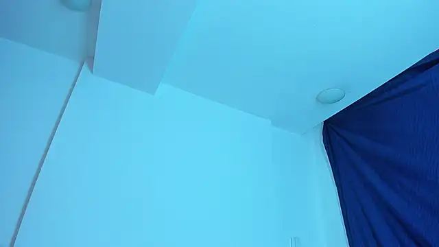 emiily15   online show from January 2025 06:43:01 PM