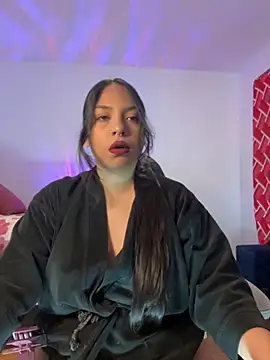 emiily15   online show from September 2025 06:40:02 PM