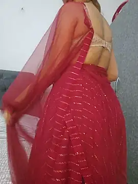 Awesomelusty online show from February 2026 06:25:01 PM