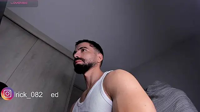 edrick walton1 online show from January 2025 11:24:01 PM