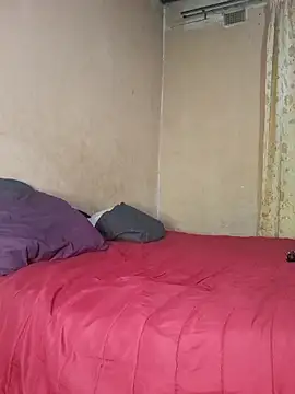 Goodgirlsue 77 online show from September 2025 08:12:02 PM