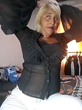 Snapshot of Goodgirlsue_77 chatting on May 2026 12:32:01 PM Goodgirlsue 77 online show from May 2026 12:32:01 PM