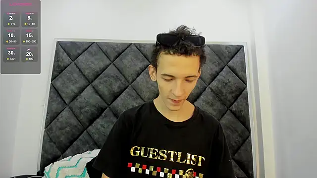 Snapshot of Maisondavis_ chatting on December 2024 10:24:01 PM Maisondavis online show from December 2024 10:24:01 PM