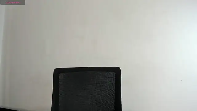 Snapshot of Maisondavis_ chatting on January 2025 10:24:01 PM Maisondavis online show from January 2025 10:24:01 PM