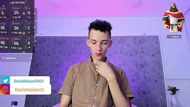 Snapshot of Maisondavis_ chatting on February 2025 12:48:02 AM Maisondavis online show from February 2025 12:48:02 AM