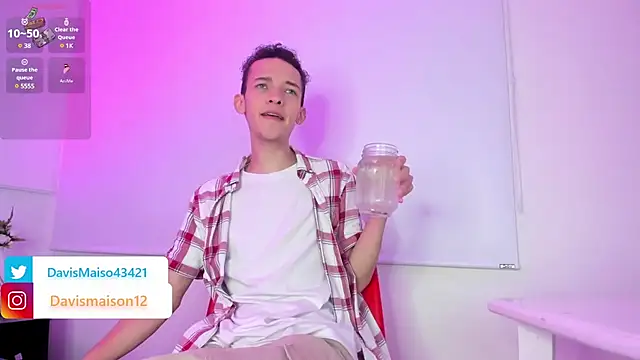 Snapshot of Maisondavis_ chatting on March 2025 09:56:02 PM Maisondavis online show from March 2025 09:56:02 PM