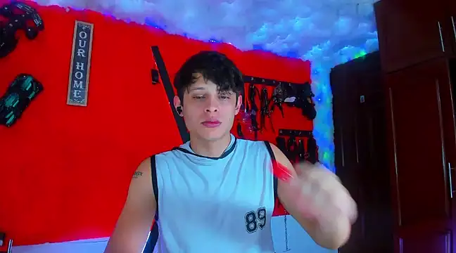 LilOwen  online show from March 2025 08:54:02 PM