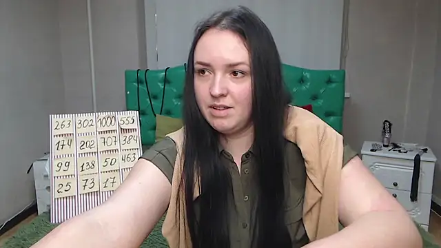 IsabelBlackberry online show from January 2025 09:05:01 AM