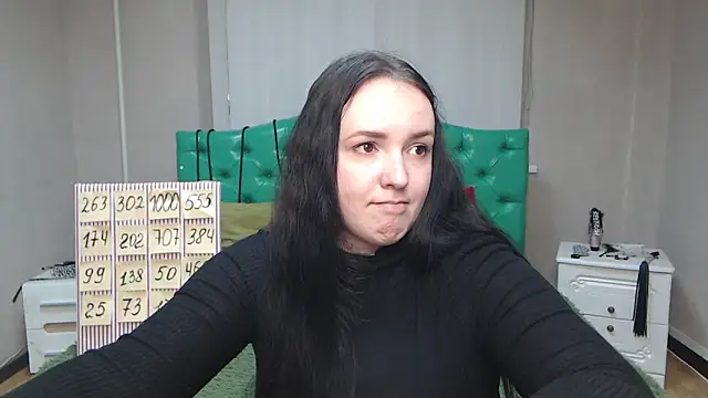 IsabelBlackberry online show from February 2025 09:05:02 AM