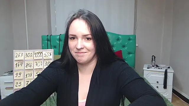 IsabelBlackberry online show from February 2025 09:03:01 AM