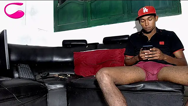 Snapshot of Deleon1995 chatting on January 2025 01:16:02 AM Deleon1995 online show from January 2025 01:16:02 AM