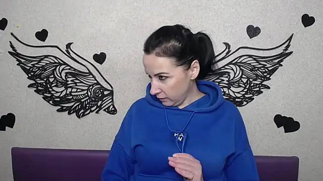 ElizabethSho online show from November 2025 06:08:01 PM