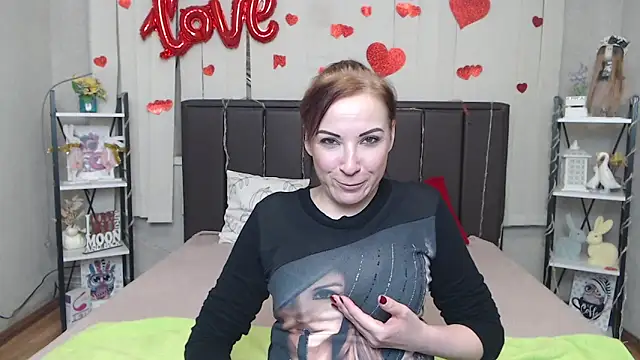 ElizabethSho online show from April 2026 05:13:02 PM