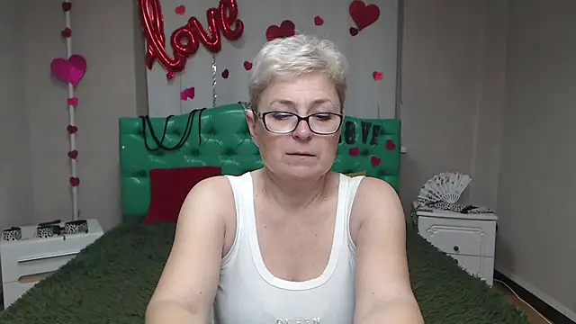 EmiliaGree online show from November 2025 06:12:01 PM