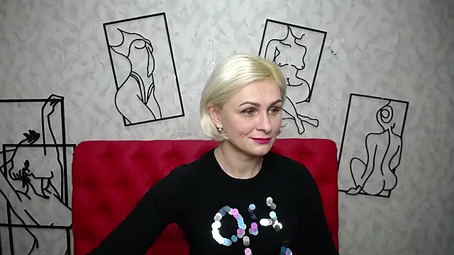 Snapshot of OliviaHorst chatting on December 2024 04:31:01 PM OliviaHorst online show from December 2024 04:31:01 PM