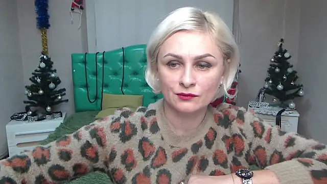 Snapshot of OliviaHorst chatting on December 2024 02:28:01 PM OliviaHorst online show from December 2024 02:28:01 PM