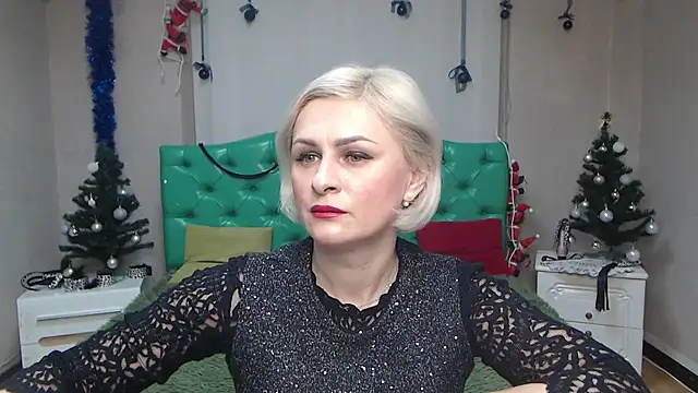 Snapshot of OliviaHorst chatting on December 2024 06:12:02 AM OliviaHorst online show from December 2024 06:12:02 AM