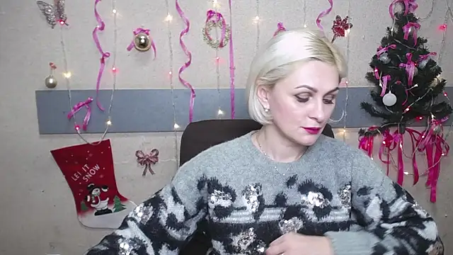 Snapshot of OliviaHorst chatting on December 2024 03:42:02 PM OliviaHorst online show from December 2024 03:42:02 PM