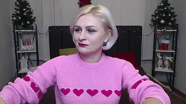 Snapshot of OliviaHorst chatting on January 2025 11:56:02 AM OliviaHorst online show from January 2025 11:56:02 AM