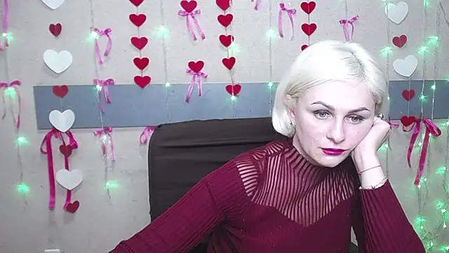 Snapshot of OliviaHorst chatting on February 2025 12:36:02 PM OliviaHorst online show from February 2025 12:36:02 PM