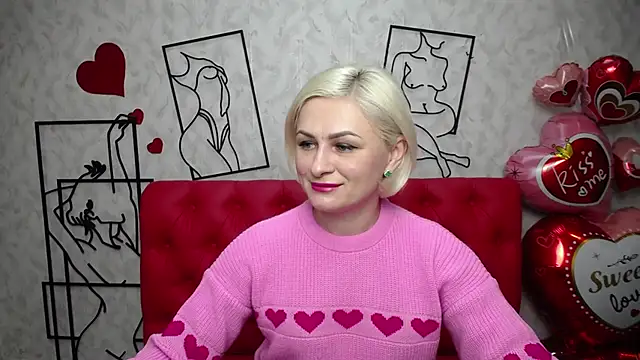 Snapshot of OliviaHorst chatting on February 2025 07:01:02 AM OliviaHorst online show from February 2025 07:01:02 AM