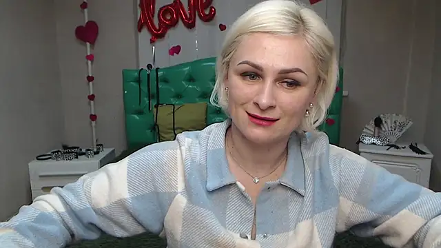 Snapshot of OliviaHorst chatting on March 2025 09:23:02 AM OliviaHorst online show from March 2025 09:23:02 AM