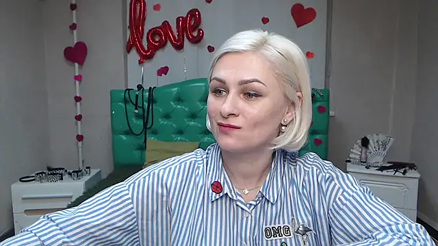 Snapshot of OliviaHorst chatting on March 2025 03:46:02 PM OliviaHorst online show from March 2025 03:46:02 PM