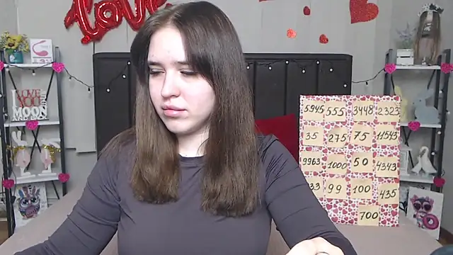 LauraHlot online show from March 2025 07:00:02 AM