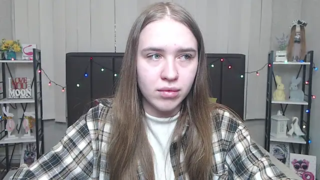 LauraHlot online show from September 2025 05:40:01 AM