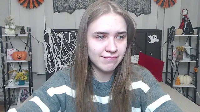 LauraHlot online show from October 2025 05:31:02 PM