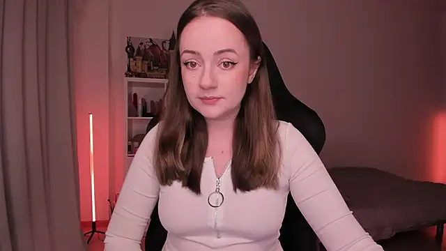 WalkingGirl online show from January 2025 06:17:02 PM