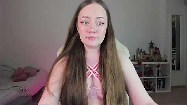 WalkingGirl online show from February 2026 12:29:01 AM