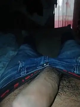 taylorWiiz online show from December 2025 06:47:02 PM