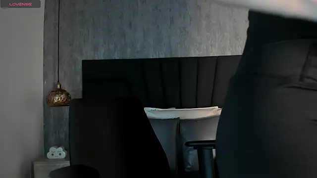 SARA STONE17 online show from February 2025 05:30:02 PM