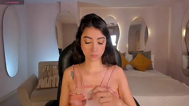 Snapshot of ValeriaVelvet chatting on February 2026 12:21:01 PM ValeriaVelvet online show from February 2026 12:21:01 PM