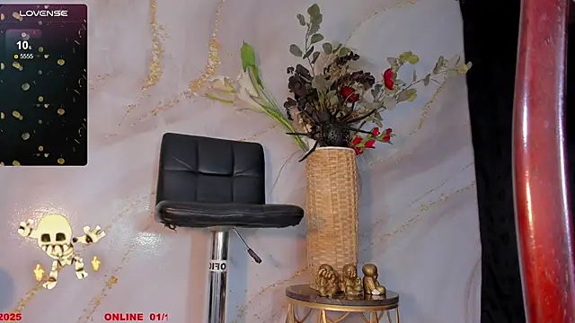 Snapshot of Karla-Ebony chatting on November 2025 09:17:02 PM Karla-Ebony online show from November 2025 09:17:02 PM