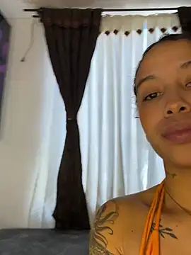 Snapshot of MarieLeon chatting on June 2026 07:23:01 PM MarieLeon online show from June 2026 07:23:01 PM