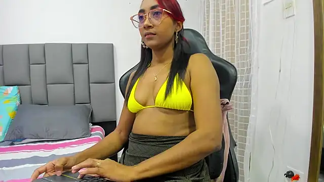 MurphyAngelina online show from February 2025 01:43:01 AM