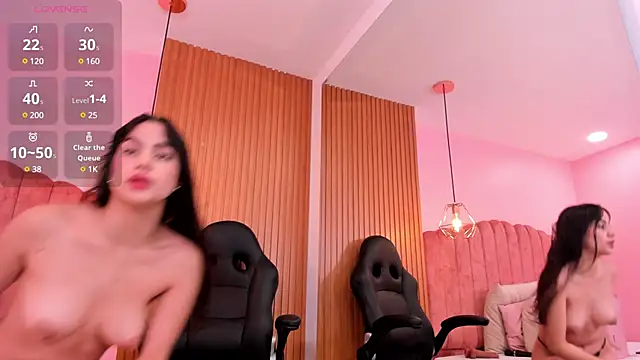 ariel jonees online show from March 2025 07:32:02 PM