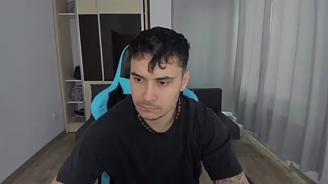 MatMalonne online show from January 2025 06:31:01 AM