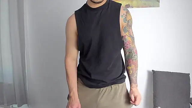 MatMalonne online show from January 2025 11:50:02 AM