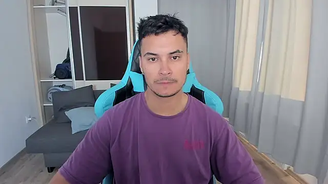 MatMalonne online show from September 2025 04:25:02 AM