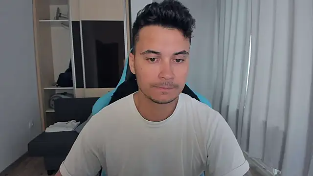 MatMalonne online show from September 2025 06:50:02 AM