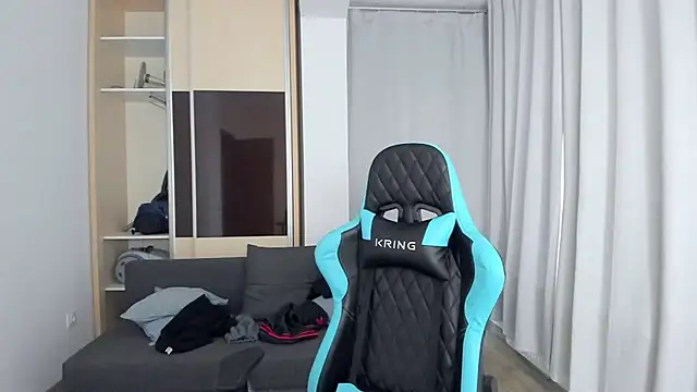 MatMalonne online show from September 2025 05:33:02 AM