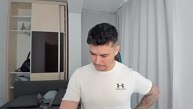 MatMalonne online show from February 2026 01:45:02 PM