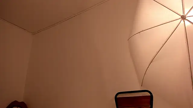 cloehonney online show from October 2025 07:22:02 PM