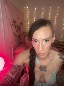 Snapshot of averietheangel chatting on September 2025 08:13:02 PM averietheangel online show from September 2025 08:13:02 PM