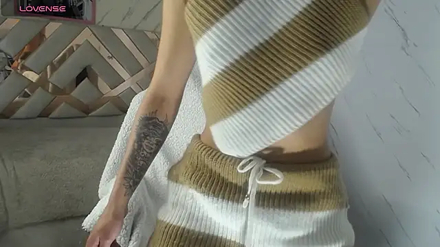 Tomoe b online show from December 2024 03:20:01 AM