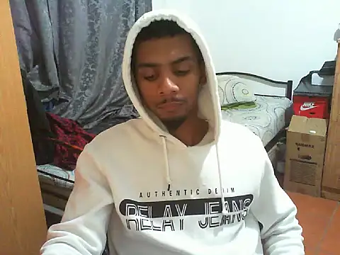 29YOURZ 28  online show from October 2025 04:16:01 PM